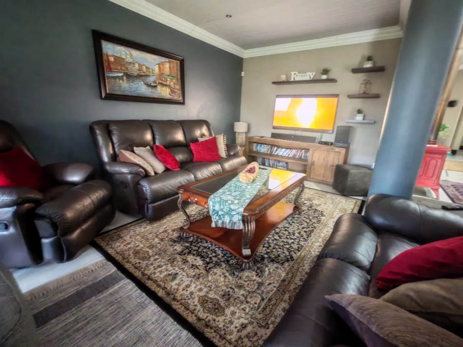 3 Bedroom Property for Sale in Maraldi Estate Free State